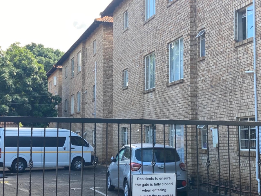 2 Bedroom Property for Sale in Rustenburg Central North West